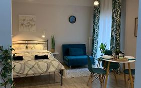 Marina Alkamenous Apartment